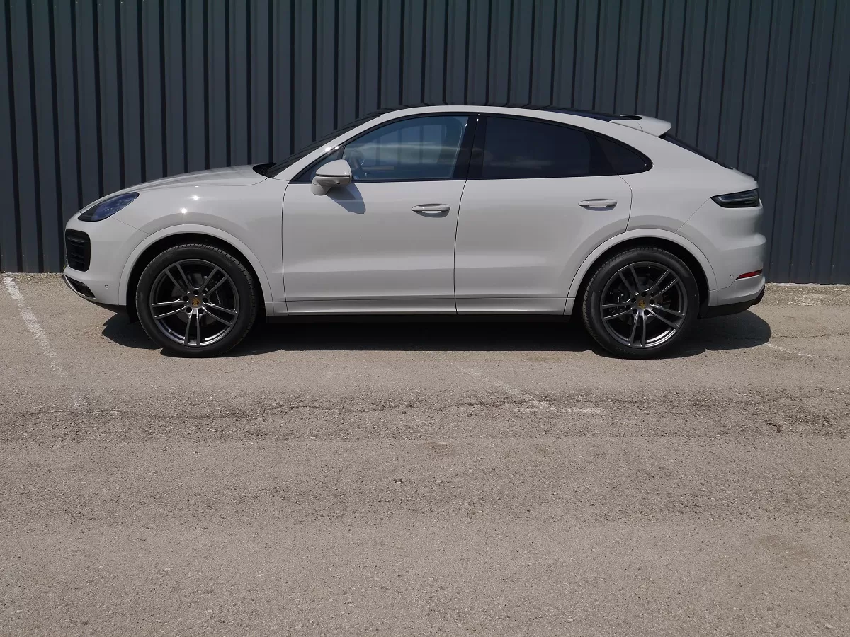 Cayenne Coupe